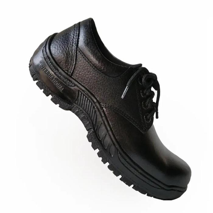 Sepatu Safety Kulit Asli KingsAkhi Tali Ujung Besi Shoes Pria Kerja Hitam