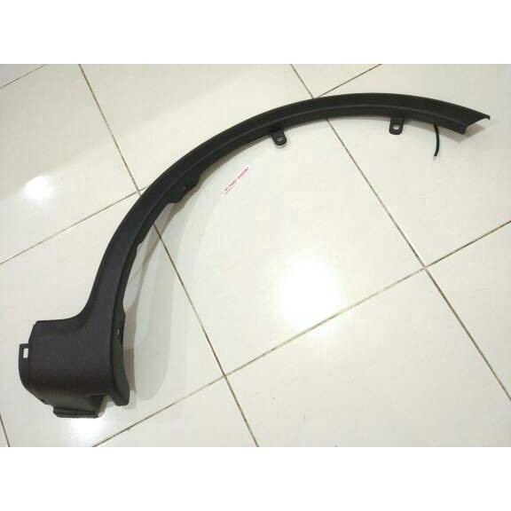 List Body Guard Splash Depan Suzuki Sx4