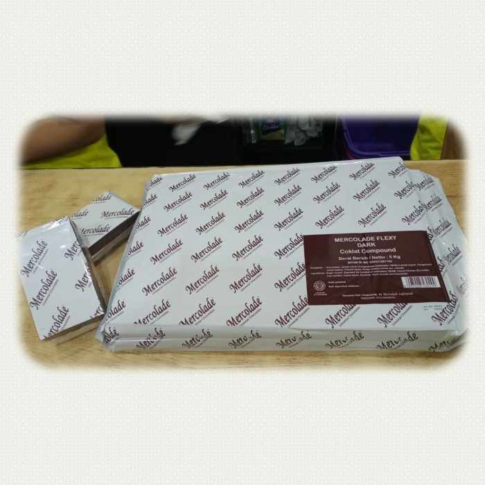 

Ready" Coklat Mercolade Dark Chocolate Compound Flexy Potongan 500Gr