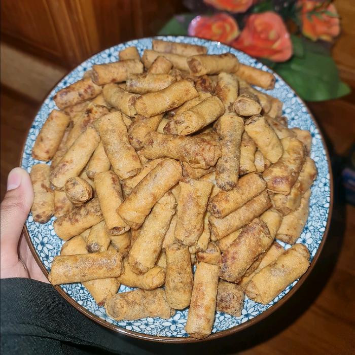 

SUMPIA UDANG ISTIMEWA KHAS CIREBON KEMASAN 500 GRAM & 1000 GRAM Cemilan