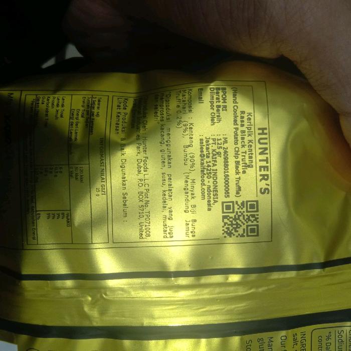 

hunters gourmet black truffle/keripik kentang 125 gr Food Kering Cemilan