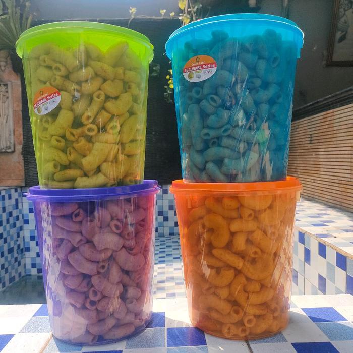 

kerupuk kulit sapi toples 5Liter dengan 3 Varian rasa. gurih asin, gurih pedas/balado, gurih pedas