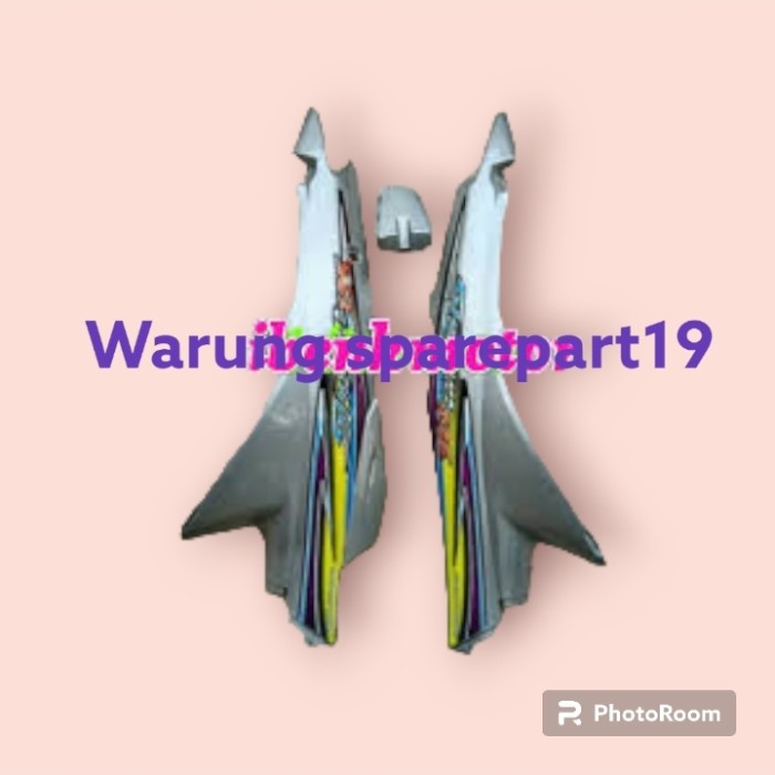 Body belakang Shogun r 125 lama silver Kode 1412