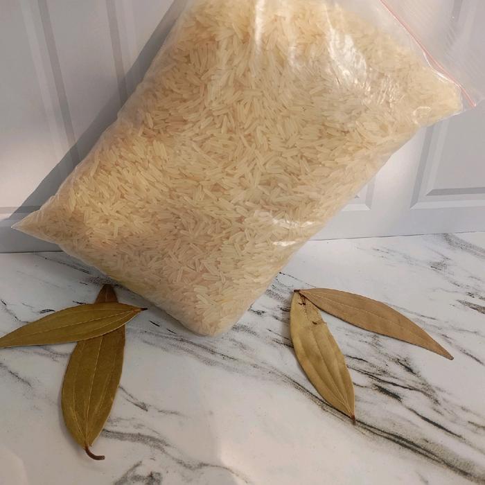 

HJK Beras basmati 1 kg plus bumbu arabian dan rempah Rice