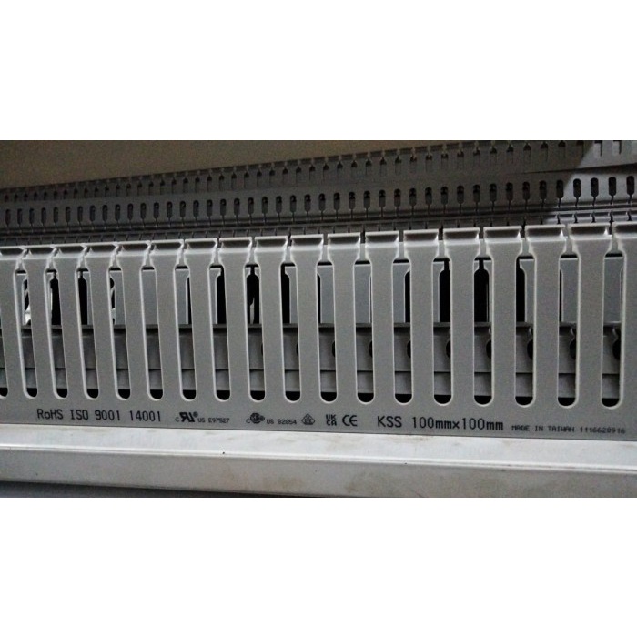 KSS CABLE DUCT / WIRING DUCT 48X100 LUBANG ABU / GREY MD-6.7
