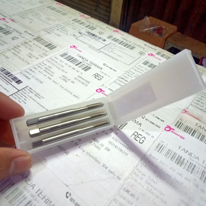 HAND TAP YAMAWA M5 X 0.8 ORIGINAL