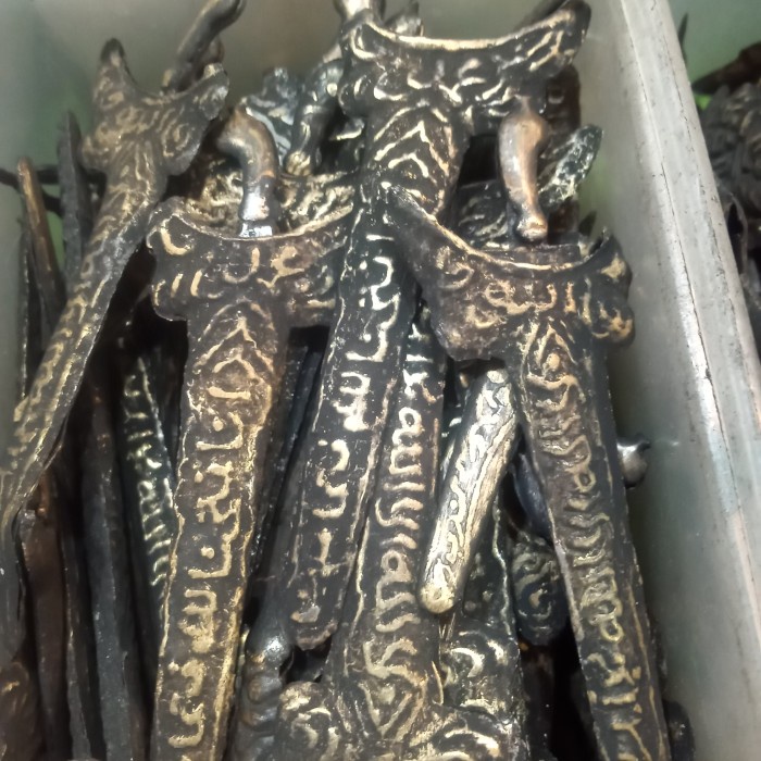 

KERIS KALIGRAFI ARAB 1 KODI/20 PCS