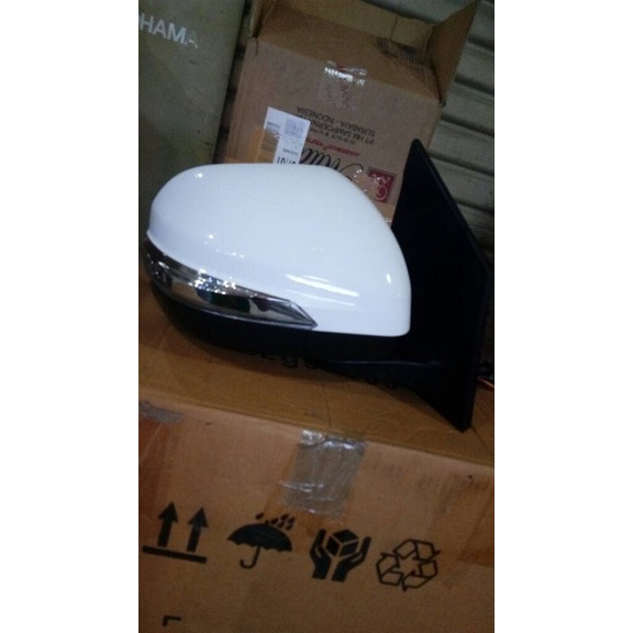 Kurapika Part SPION MOBIL AVANZA VELOZ KANAN TAHUN 2012 Berkualitas