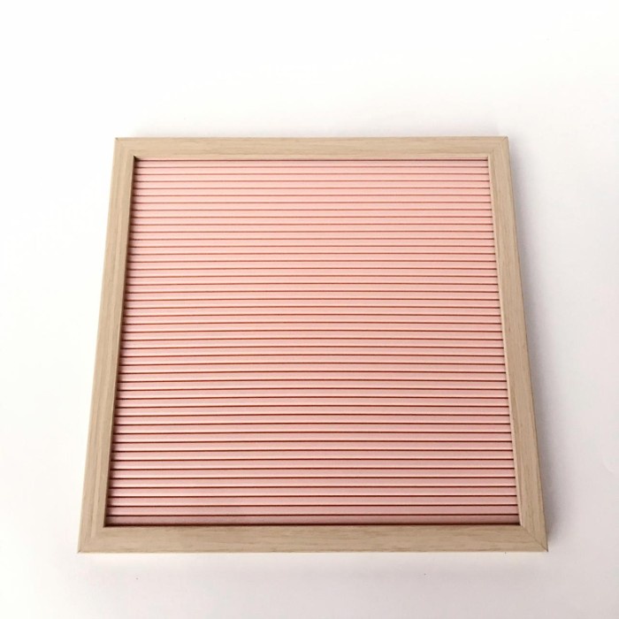 

[tmr] - FELT LETTER BOARD 30X30 CM (TERMASUK HURUF) PAPAN HURUF ANGKA BOARD