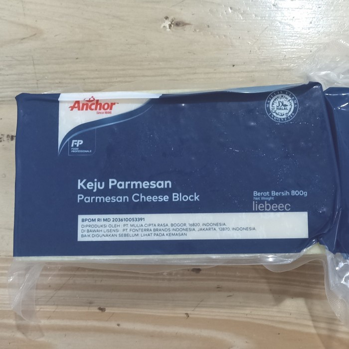 

Keju Anchor Parmesan Cheese 800gr