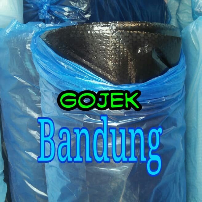 

pernakpernik- BUBBLE WRAP HITAM BANDUNG PLASTIK TEBAL BUBLE WARP GELAP BUBLEWRAP