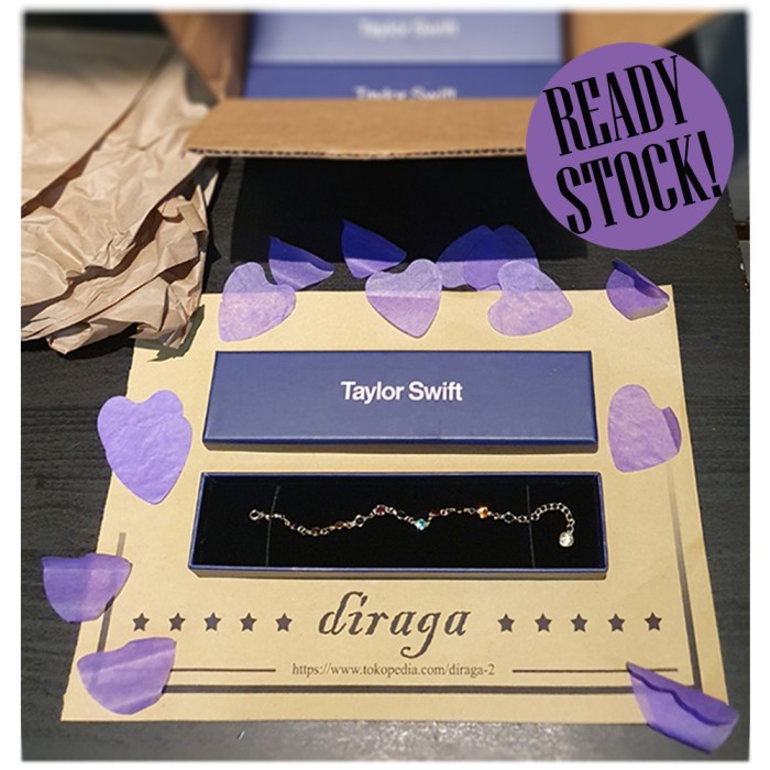 Taylor Swift Bejeweled Bracelet (Taylor Swift Official)