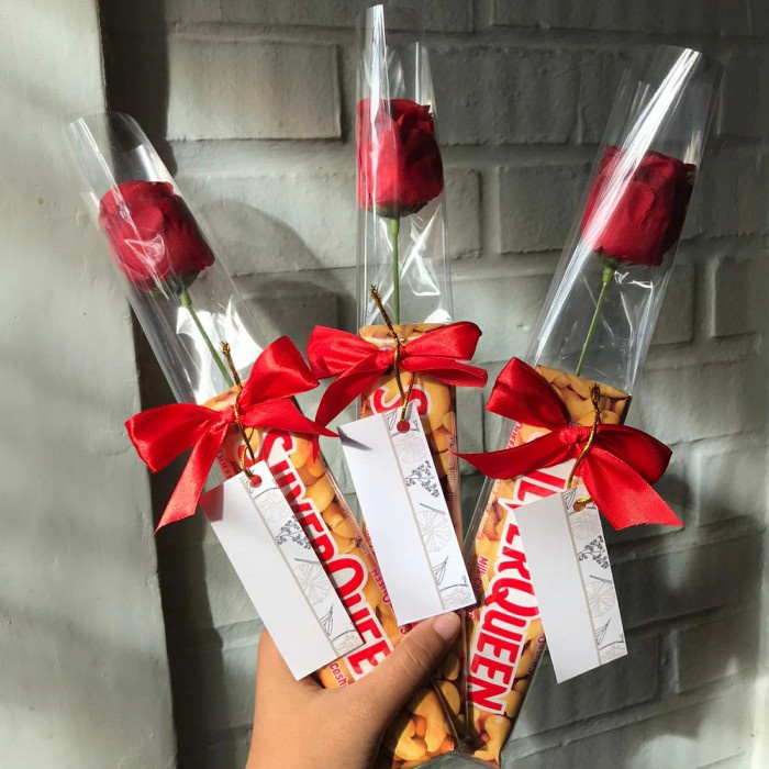 BUKET, BUKET MAWAR, BUKET COKLAT, MAWAR 1 TANGKAI, COKLAT, VALENTINE