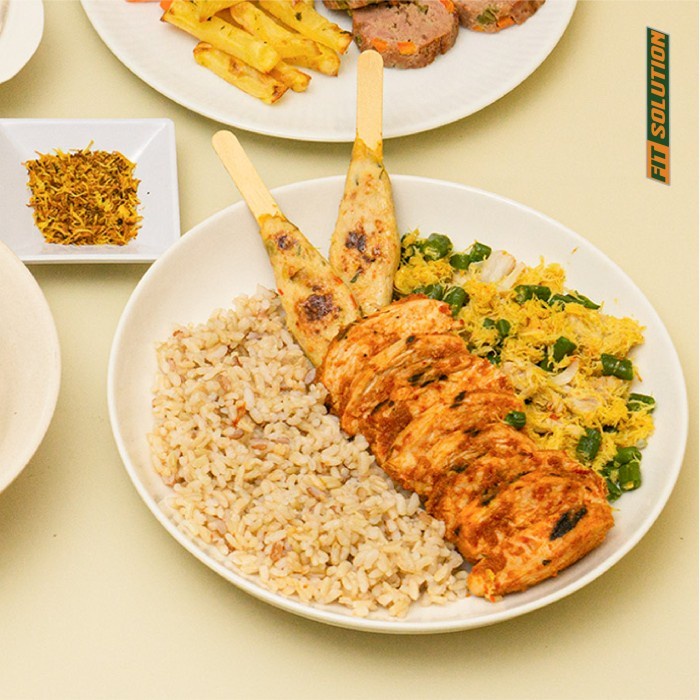 

(Good) Low Cal Nasi Ayam Bakar Taliwang + Sate Lilit , Lawar Healthy PRep Meal Catering Diet