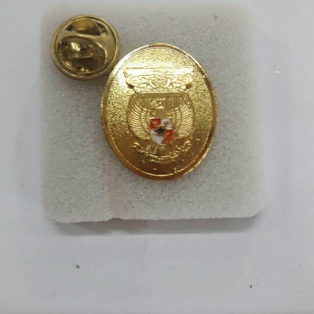 pin istana kepresidenan bros istana kepresidenan lencana istana kepres