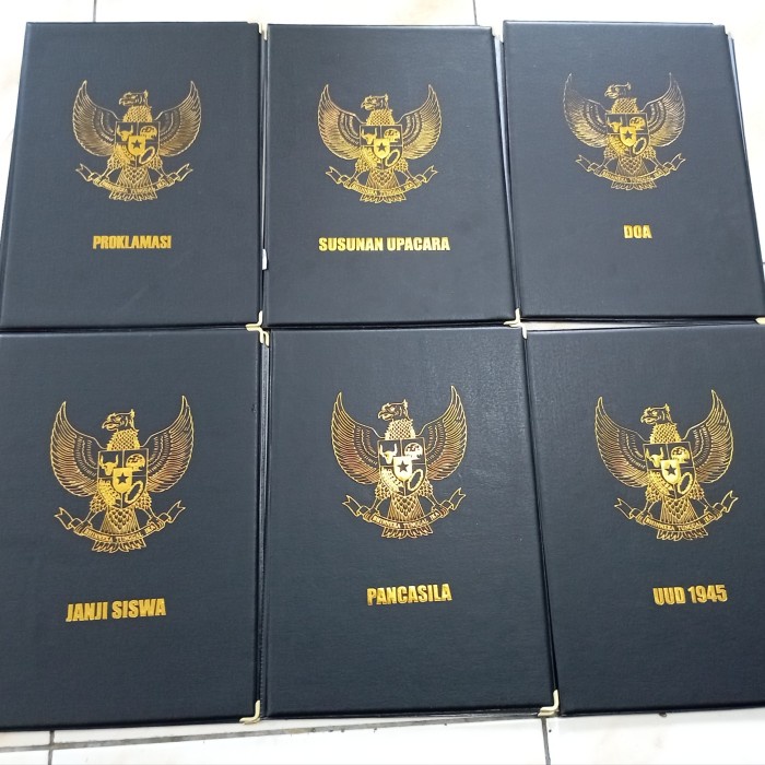 Perlengkapan Upacara Bendera,Map Upacara Bendera,1 Set
