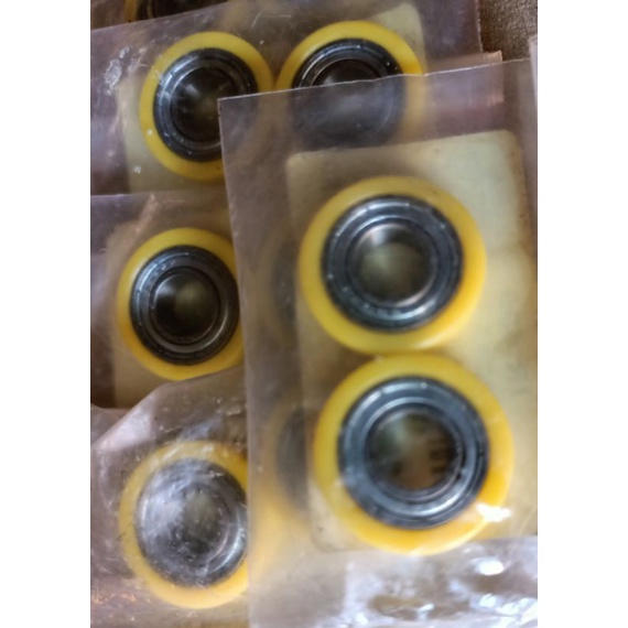 

Spacer Roll IR 3045 / 4570 / 3245 iR Adv 4045 / 4051 / 4245 / 4251
