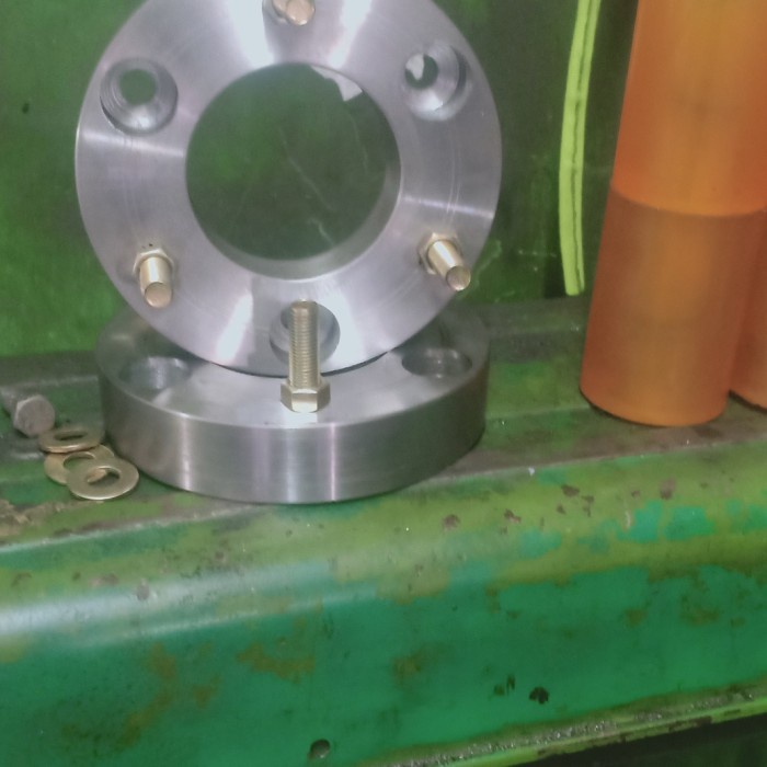 peninggi sohck beker hilux 4cm