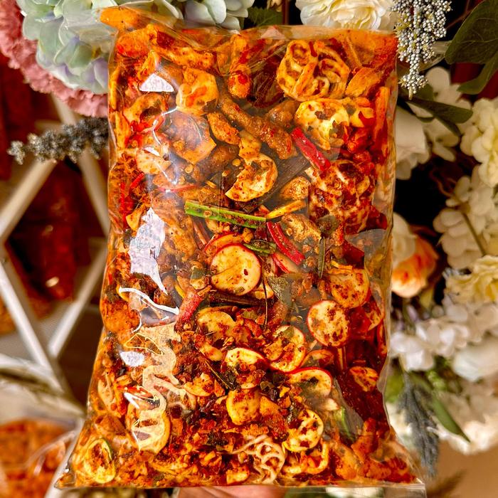 

1kg Seblak Kerupuk Kering Campur/Mix Kerupuk Jengkol/Beton/Pedo/Basreng/Sebring Kerupuk Bawang -