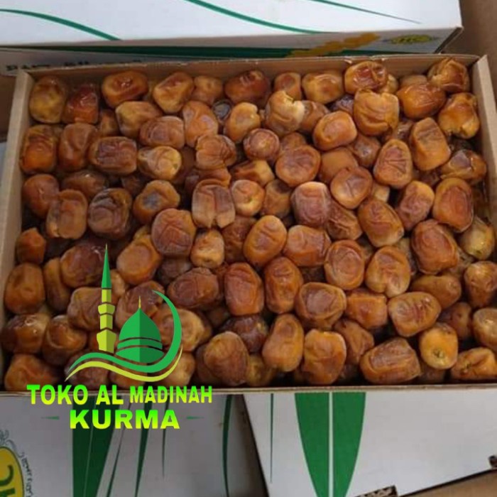

Kurma Sukari 3kg premium / sukari al qassim 3kg murah / Kurma Sukari