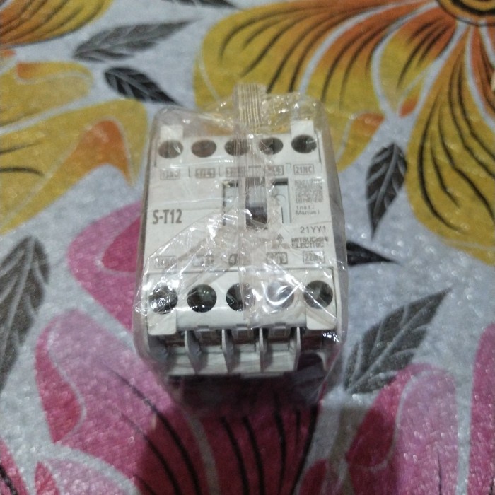 MAGNETIC CONTACTOR MITSUBISHI ST-12 220VAC ST12 ORI