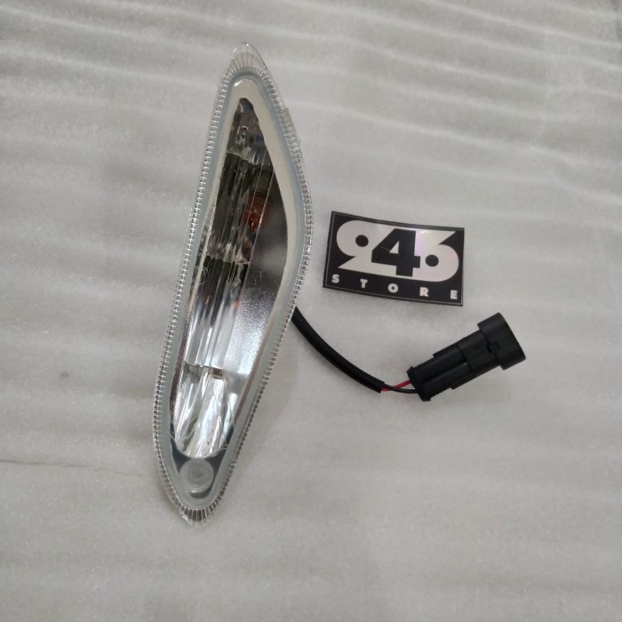Lampu Sein Kiri Belakang Vespa Sprint / Primavera Original
