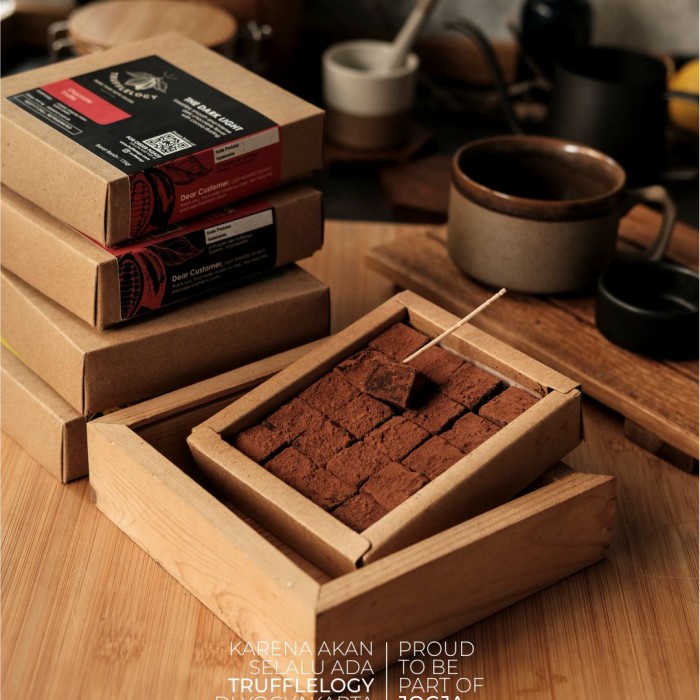 

JTTOP" THE DARK LIGHT