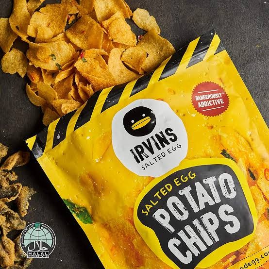

JTTOP" IRVINS SALTED EGG POTATO CHIPS 105 GRAM (MADE IN SINGAPORE)
