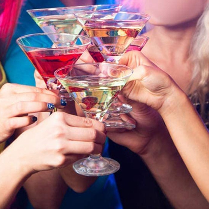 Gelas Martini Plastik, Gelas Wine Bening Reusable Party Cups Dessert