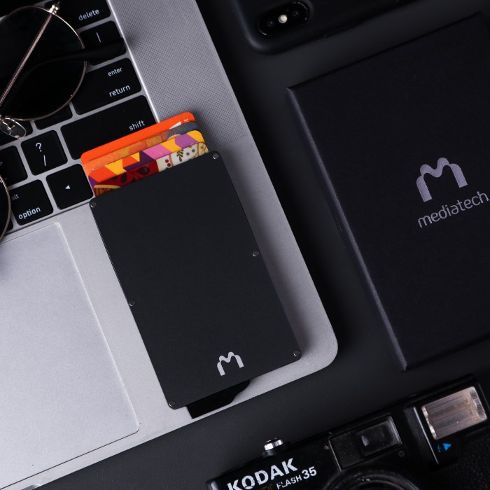 

Ready- Mediatech RFID Alumunium Card Holder Blocking - Dompet Kartu RFID