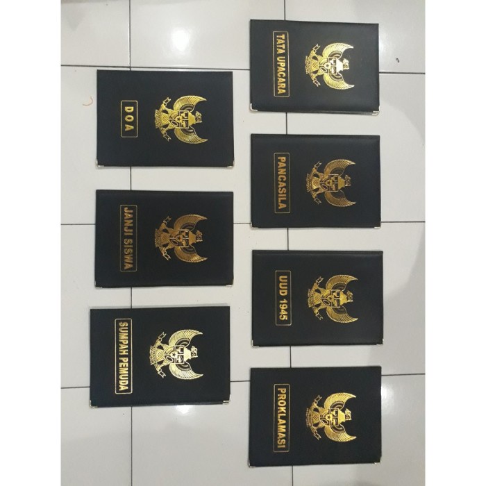 

BARANG TERLARIS Paket Map Upacara Bendera (Isi 7 Map Tanpa Slempang)