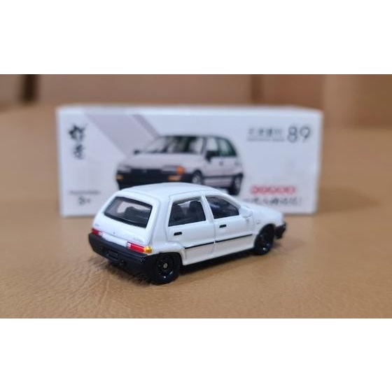 Diecast Mobil Daihatsu Charade Winner 1:64 Xcar Xcartoys Miniatur