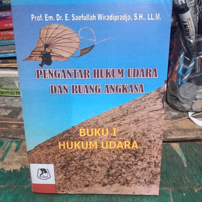 

SALE !!! PENGANTAR HUKUM UDARA DAN RUANG ANGKASA BY E SAEFULLAH READYY