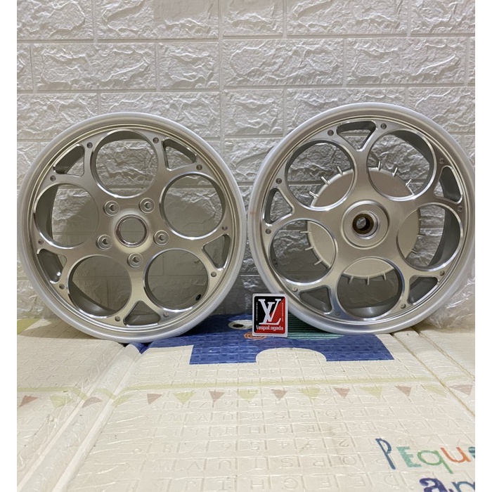 Velg cnc vespa model marus - silver