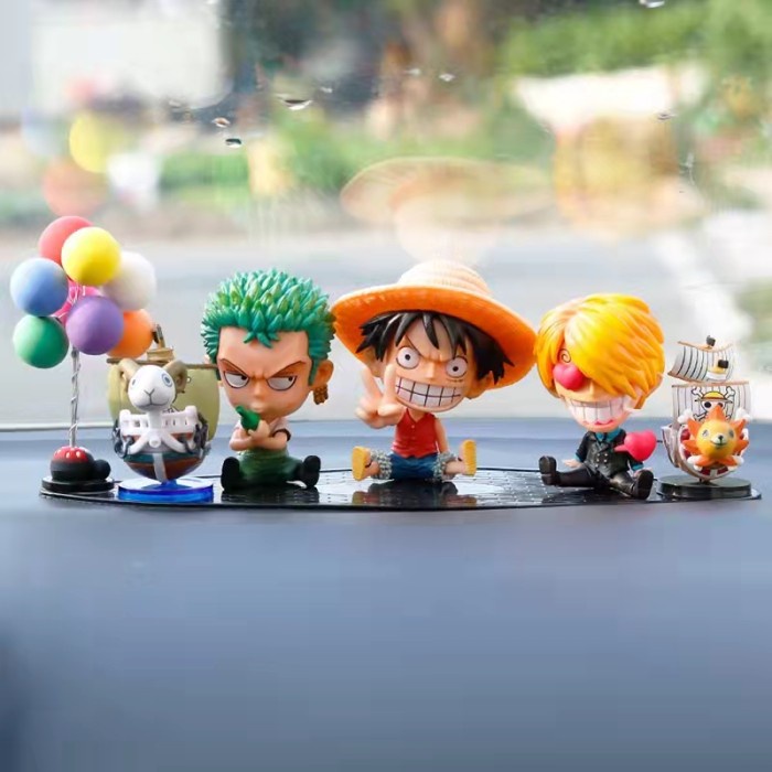 aksesoris dashboard mobil ONE PIECE / untuk pajangan dashboard mobil