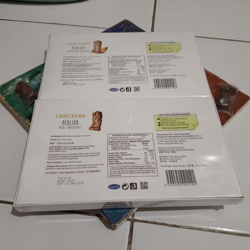 

A Checkers 125Gr Merlion Singapore Postcard Chocolate Milk Almond