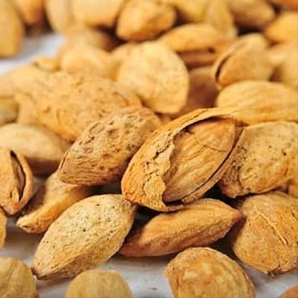 

A Almond Cangkang Roasted Rasa Butter Milk/Susu