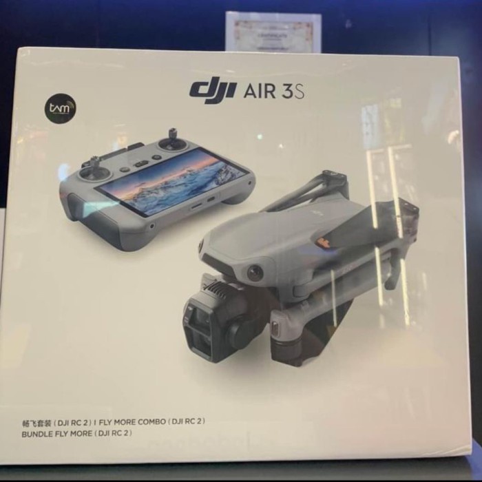 DJI Air 3S Fly More Combo RC2 - Camera Drone
