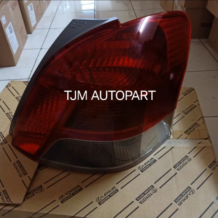 Lampu Stop Stoplamp Belakang Yaris 2009/2011 Original