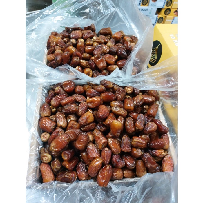 

Lezat- kurma mesir golden valley 10kg