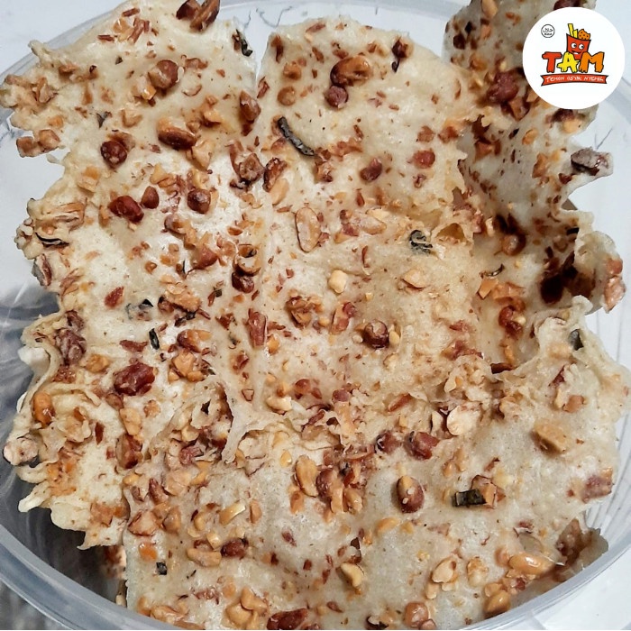 

Rempeyek Kacang Tanah Toples / Keripik Peyek - Tam Snack
