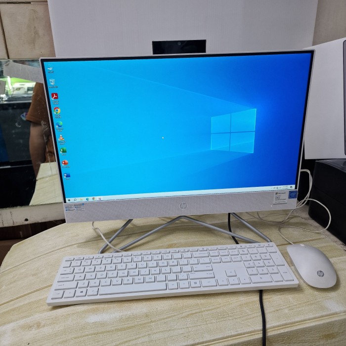 HP PC DESKTOP ALL IN ONE AIO 22 Celeron J4025 [2022] Ram 8GB + 256GB second bekas mulus *