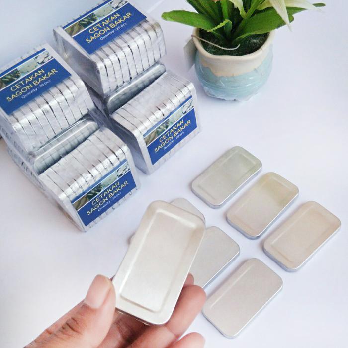 

Cetakan Kue Sagon Bakar Bentuk Kotak & Oval Isi 20Pcs Mr.Satbot Aluminium
