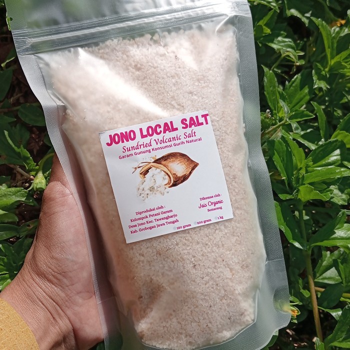 

GARAM GUNUNG JONO/ GARAM VULKANIK ALAMI/ NATURAL VOLCANIC SALT