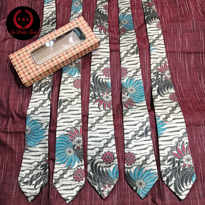 Dasi Batik Bahan Sutra Gift Souvernir Cowok Terlaris