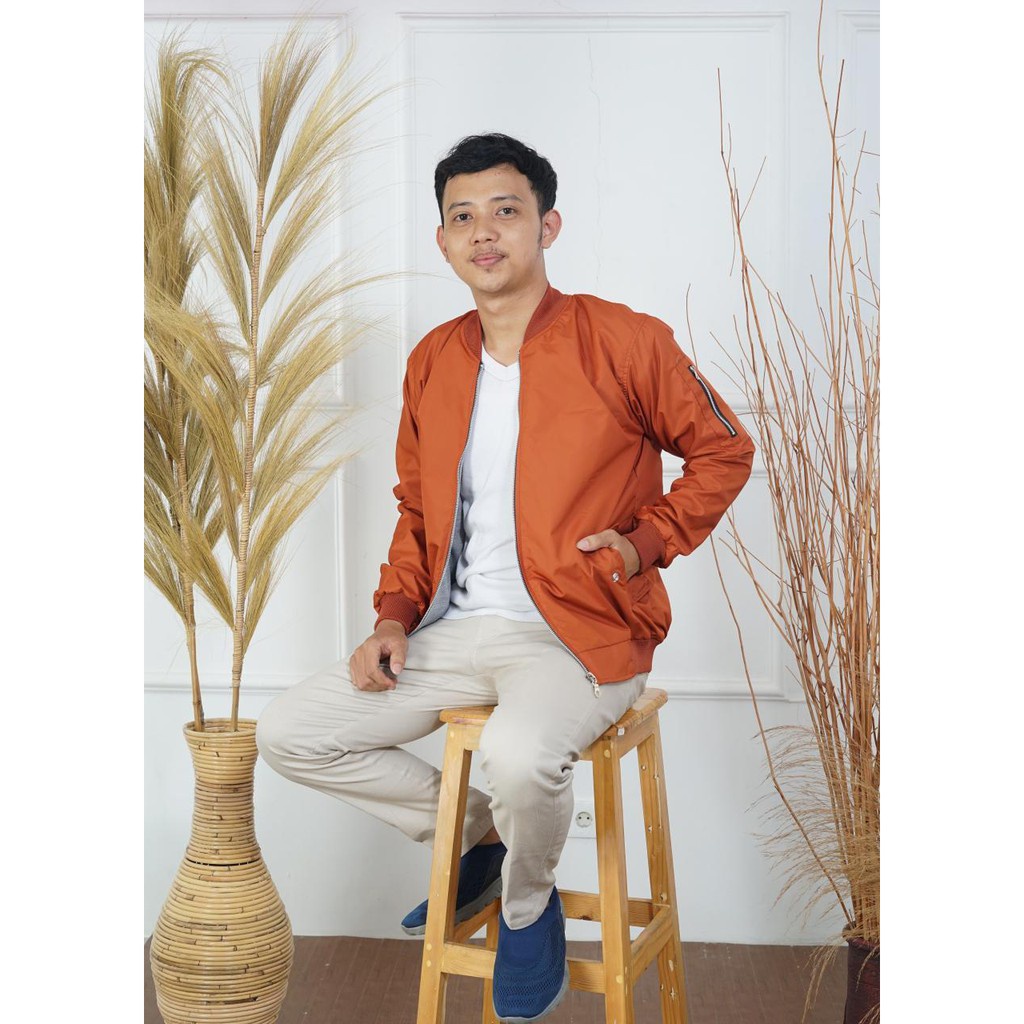 Jaket Pria Wanita Bolak Balik / Jaket Bomber BB / Jaket Bolak Balik / Jaket Waterproof