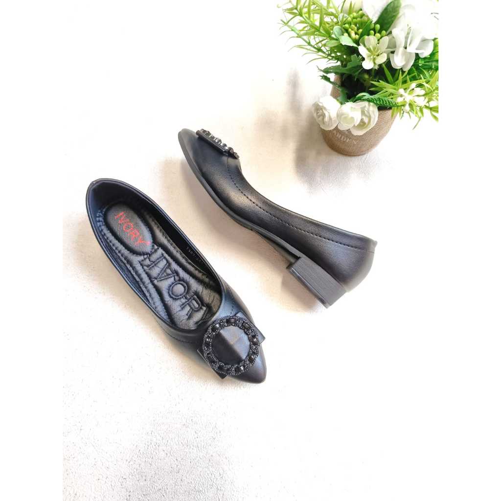 IVORY Sepatu Flat Wanita Kerja T383-281 Hitam