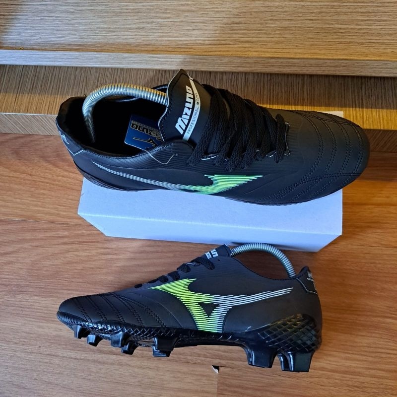 Sepatu sepak Bola Neo Morelia Mizuno