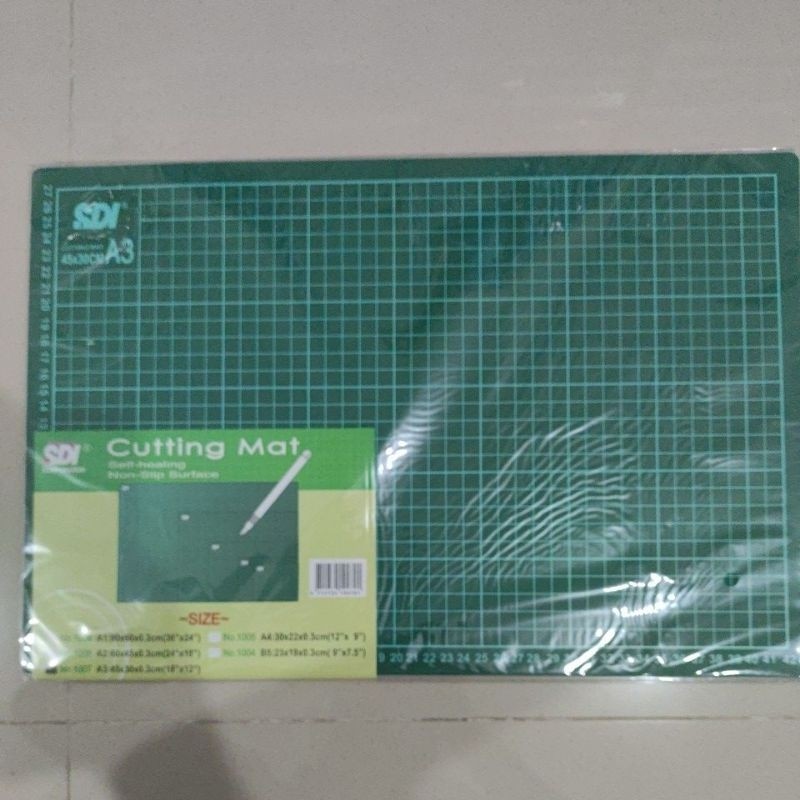 

SDI 1007 Alas Potong A3 ( 18" x 12" ) Cutting Mat A 3 ( 450mm x 300mm )