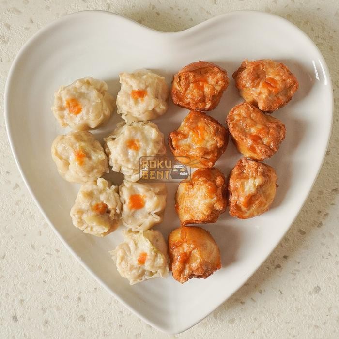 

Kirim,HariYgSama- Siomay Ayam Homemade Roku Bento isi 20 Pcs (Mengandung Udang)